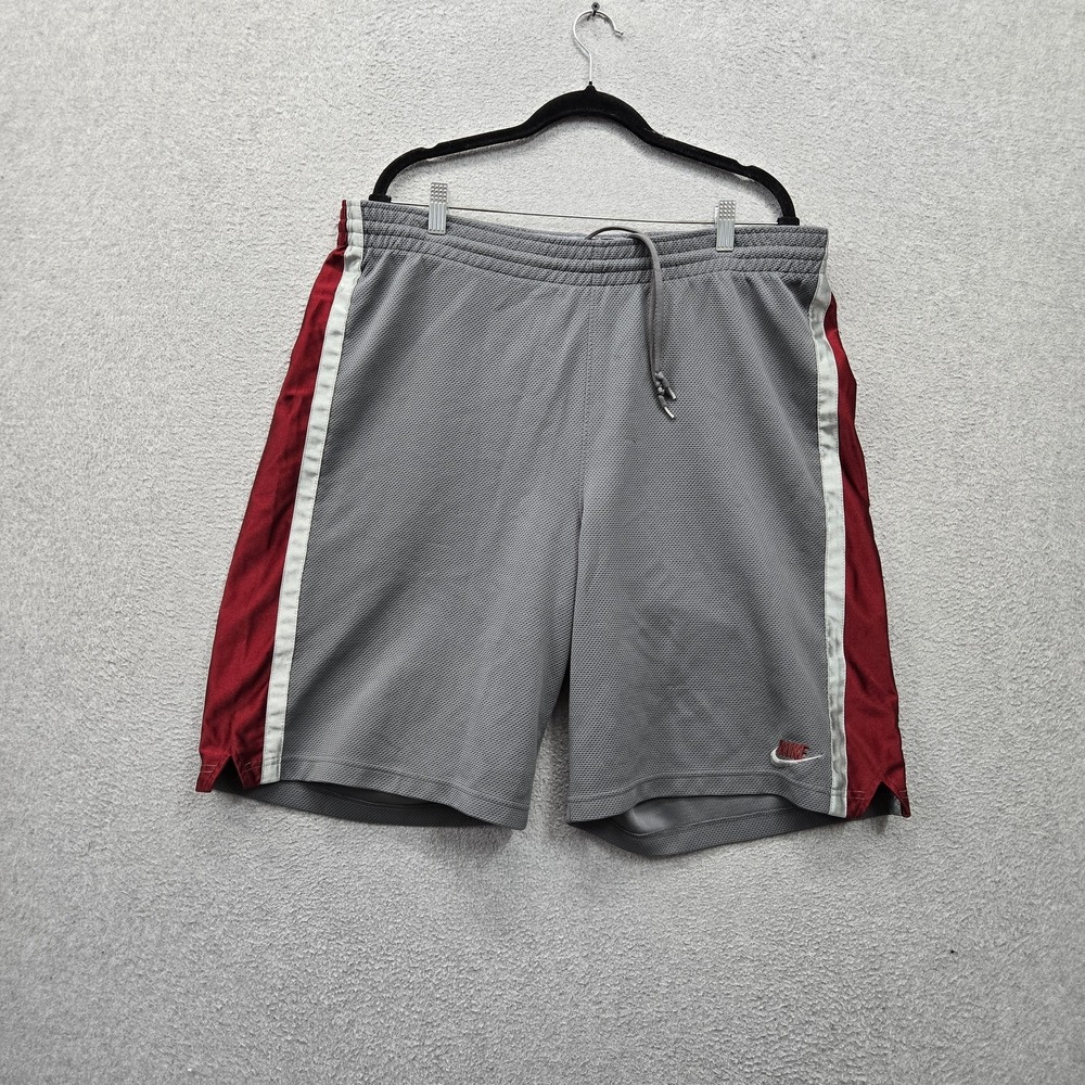 VINTAGE Nike Men Shorts XL Gray Activewear Shorts Sweat Basketball Logo Y2K